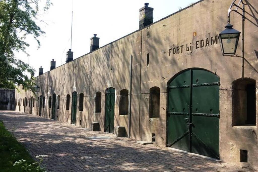 In The Old City Centre Of Edam, Unique Apartment. Exterior foto